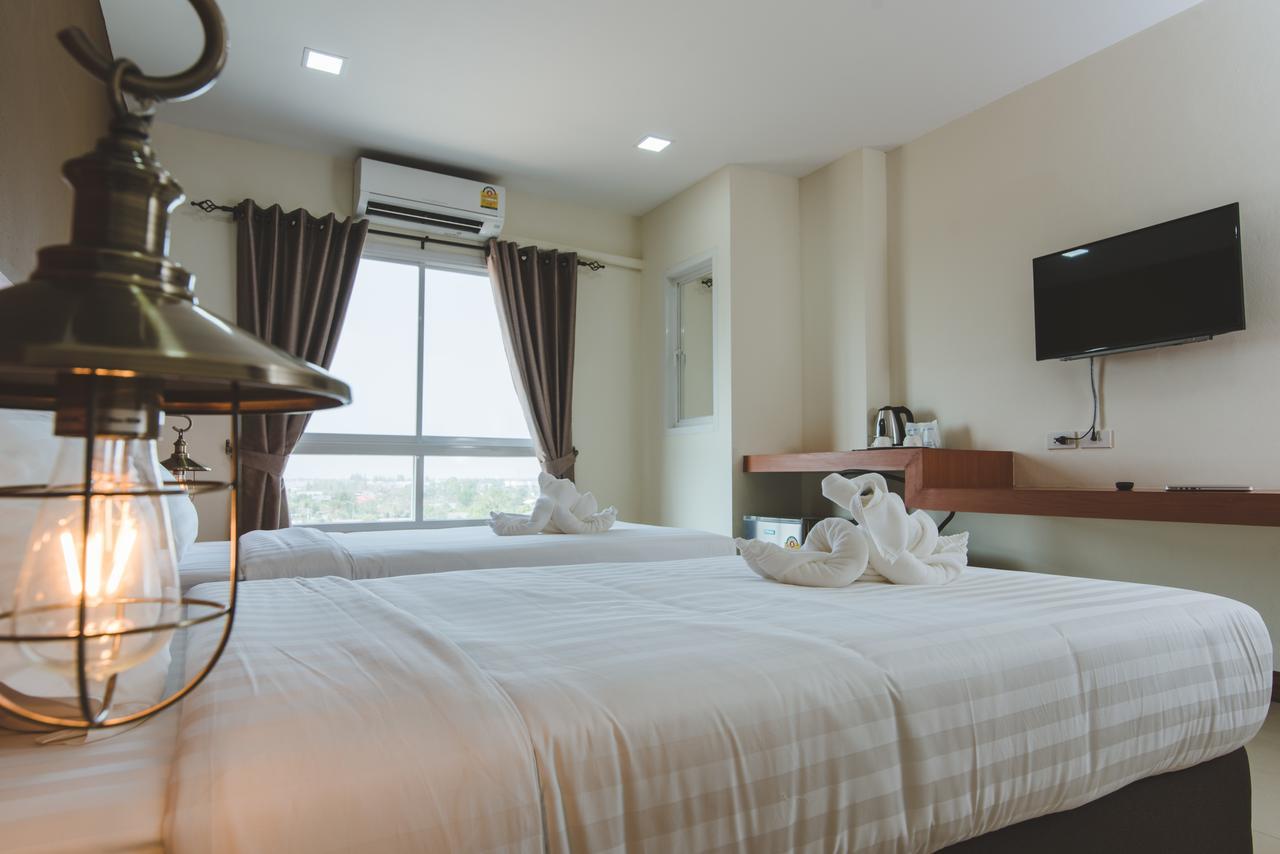 Devloft Hotel Korat Nakhonratchasima Dış mekan fotoğraf